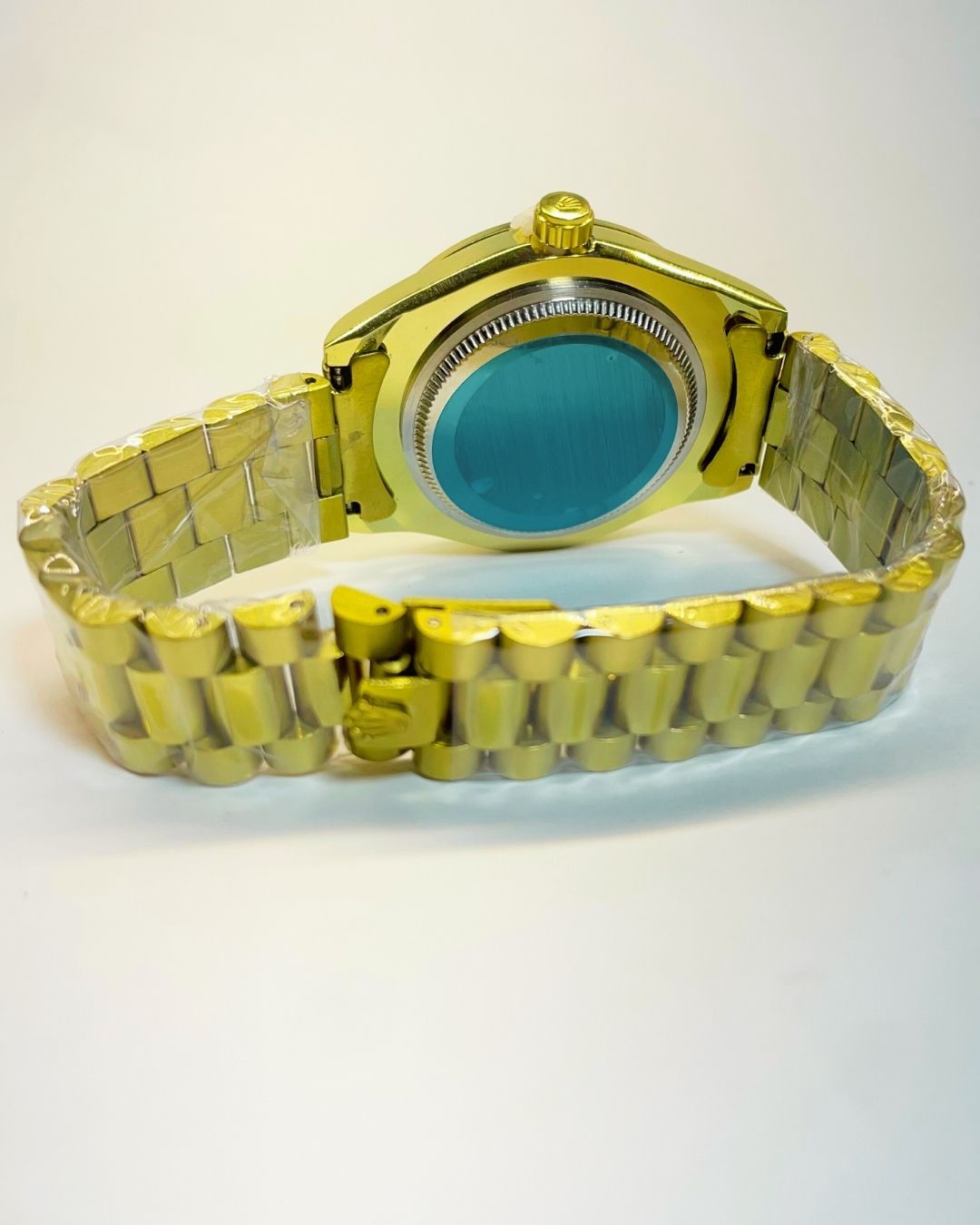 Rolex-Inspired Golden Watch with Sunbeam Dial Stainless Steel β Elegant, Comfortable & Premium | FineOclock