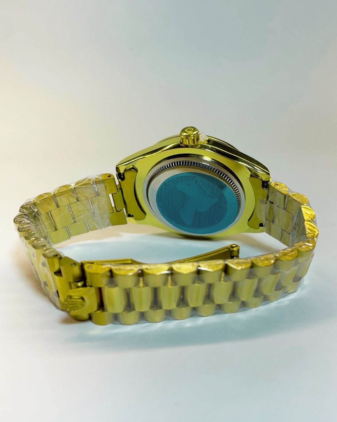 Rolex-Inspired Golden Watch with Crimson Red Dial Stainless Steel β Elegant, Comfortable & Premium | FineOclock