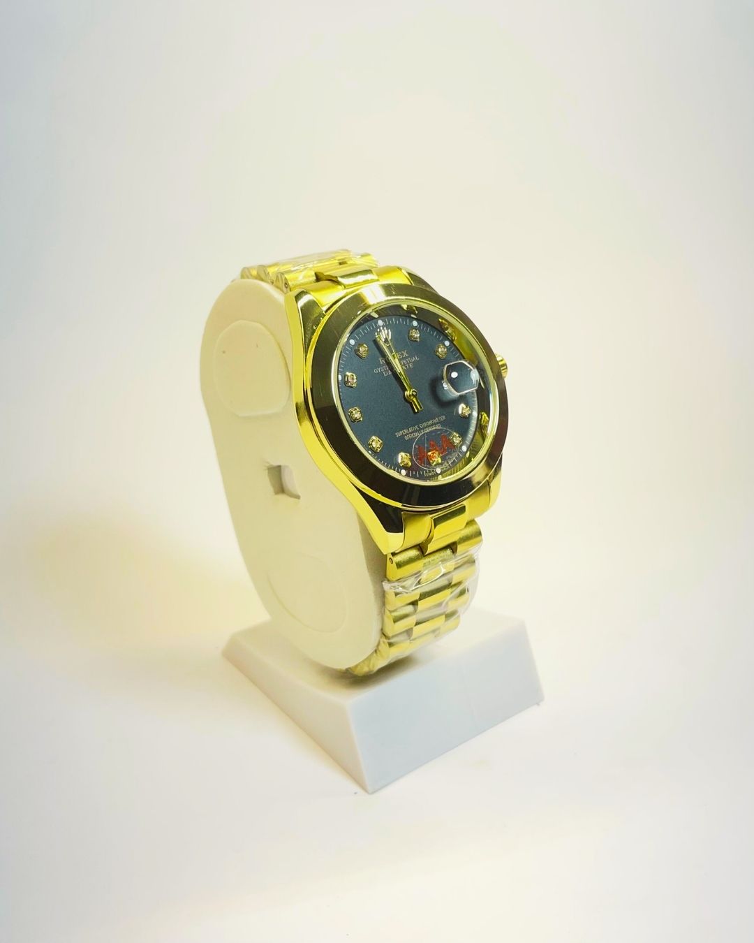 Rolex-Inspired Golden Watch with Classic Black Dial Stainless Steel – Elegant, Comfortable & Premium | FineOclock