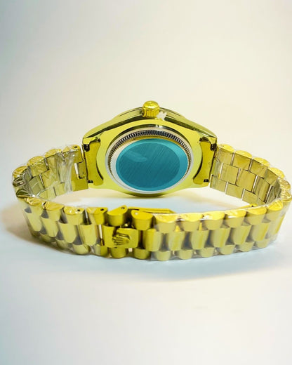 Rolex-Inspired Golden Watch with Classic Black Dial