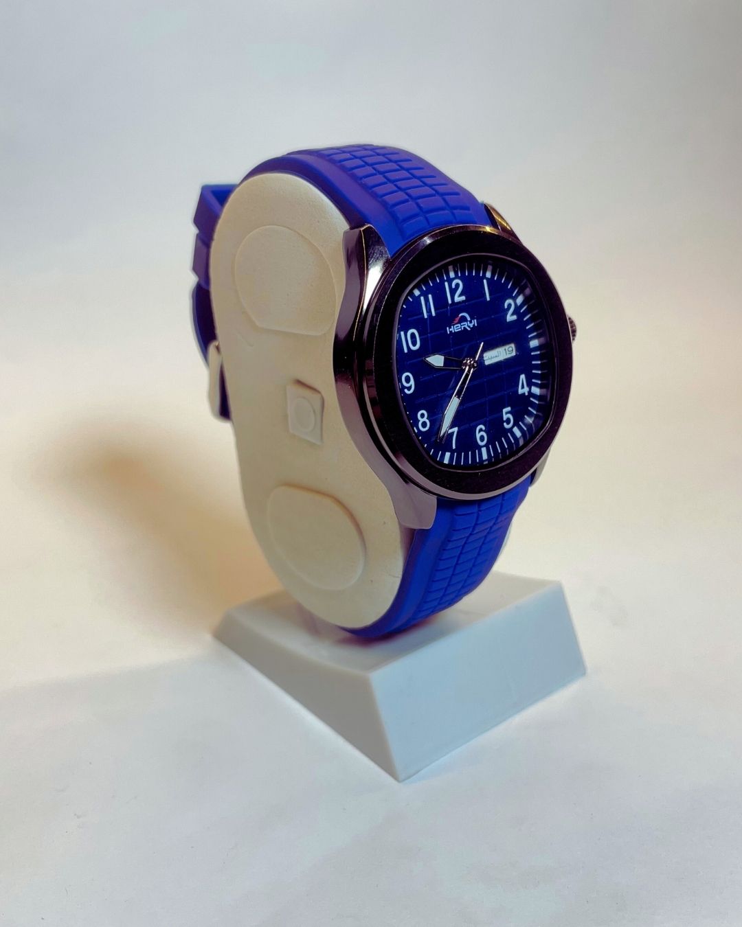 Hervi Blue Edition Rubber Straps – Elegant, Comfortable & Premium | FineOclock