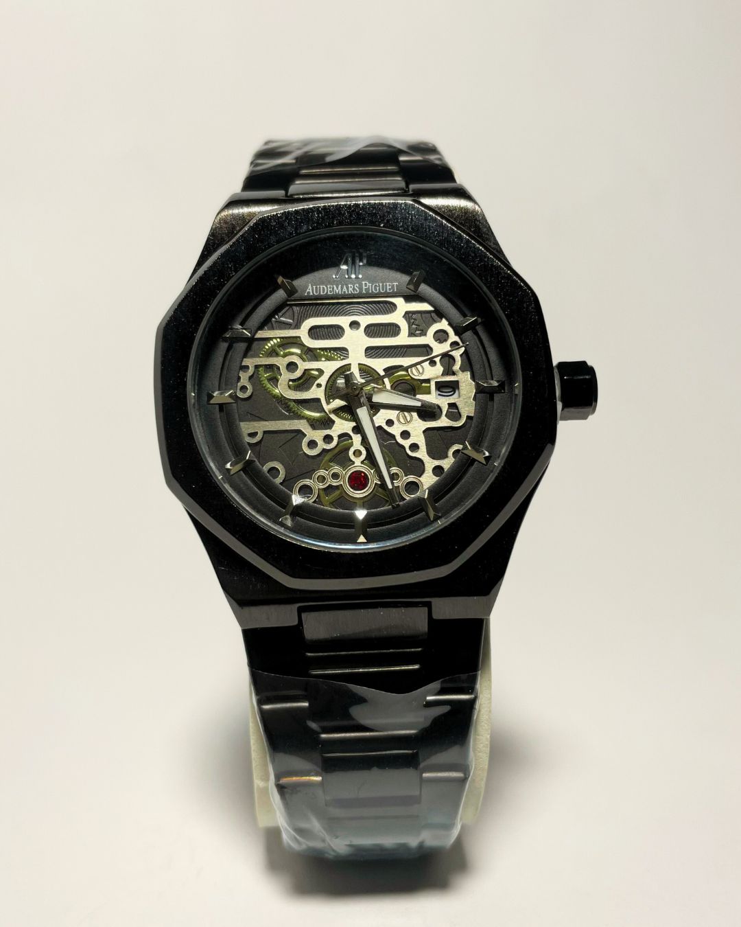 Audemars Piguet Black Edition Stainless Steel – Elegant, Comfortable & Premium | FineOclock