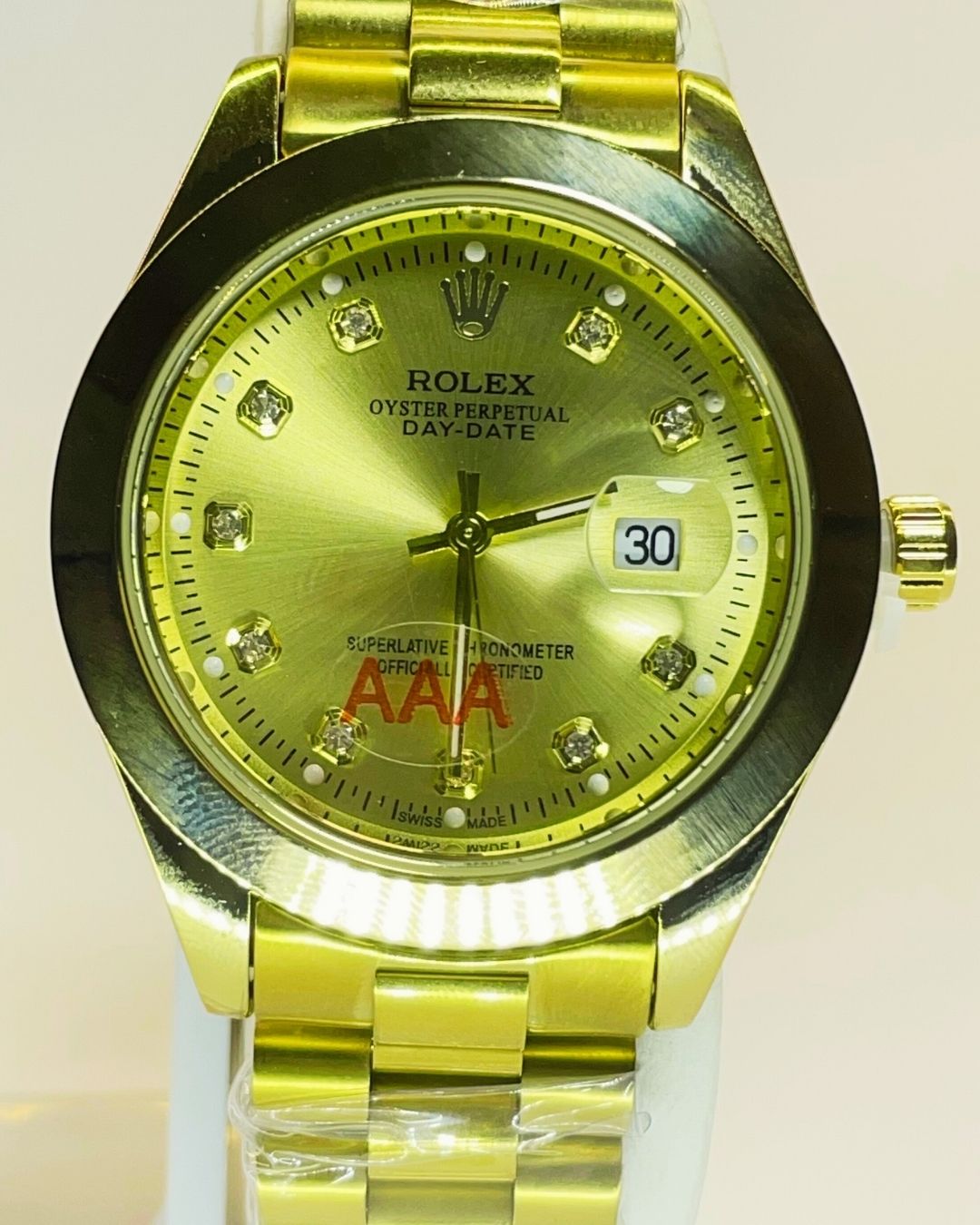 Rolex-Inspired Golden Watch with Sunbeam Dial Stainless Steel – Elegant, Comfortable & Premium | FineOclock