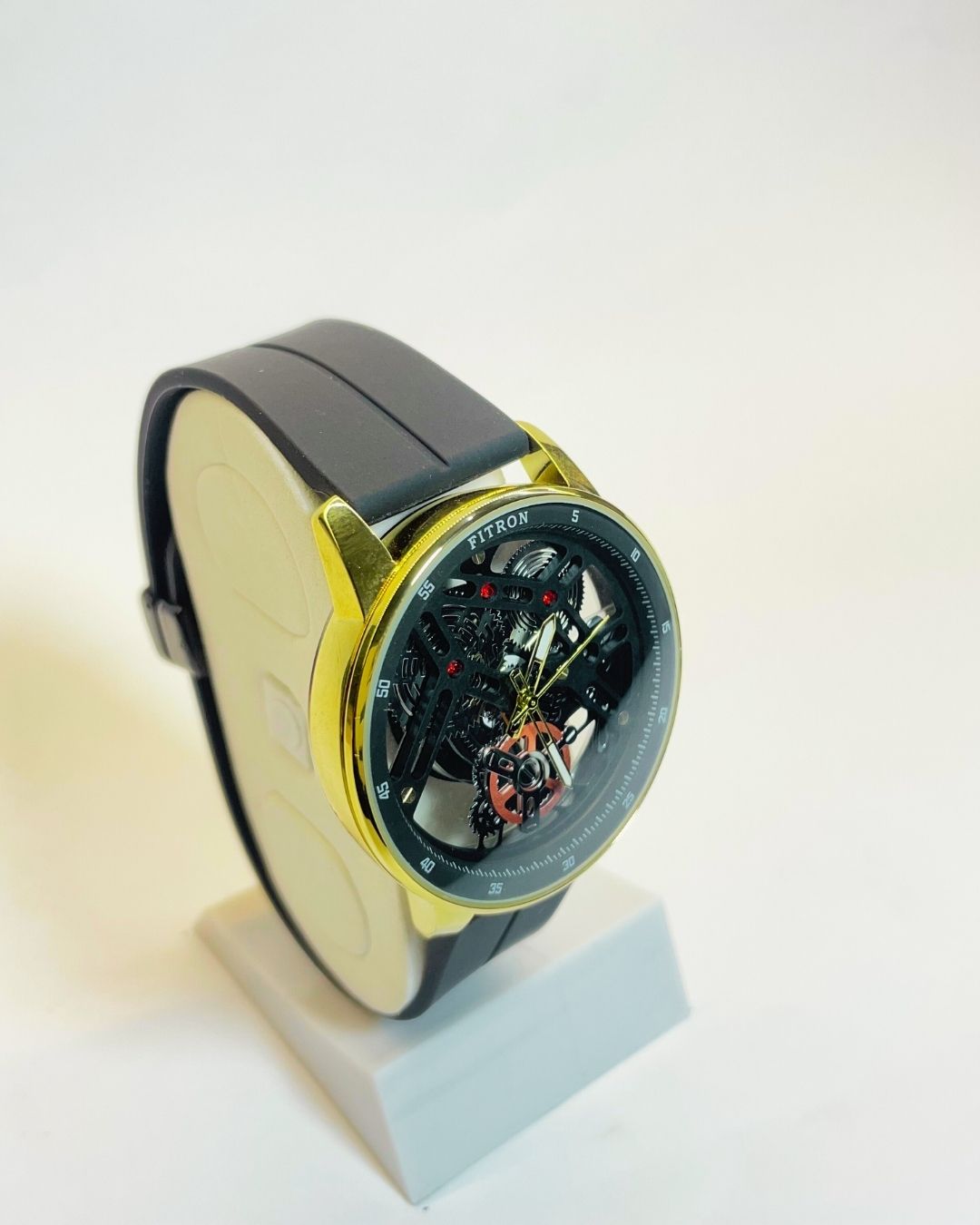 Fitron Men's Luxury Black Watch with Golden Case Rubber Straps – Elegant, Comfortable & Premium | FineOclock