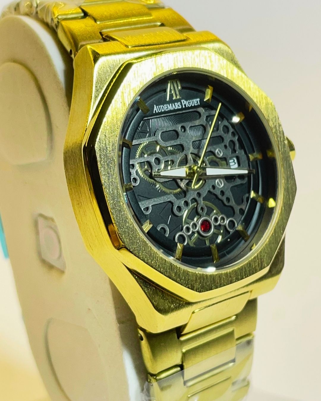 Goldiva Audemars Piguet Stainless Steel – Elegant, Comfortable & Premium and wear on every event| FineOclock