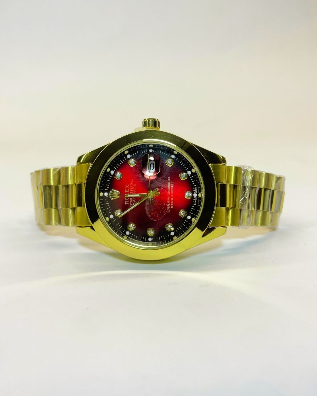 Rolex-Inspired Golden Watch with Crimson Red Dial Stainless Steel – Elegant, Comfortable & Premium | FineOclock