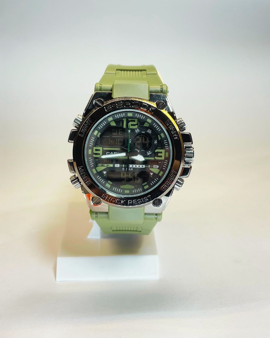 military-green-sports-watch-clear-front-view Rubber Straps – Elegant,gym wear & Premium look at ground| FineOclock